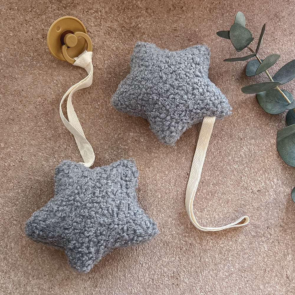 Sonajero de tela – Estrella Azul empolvado